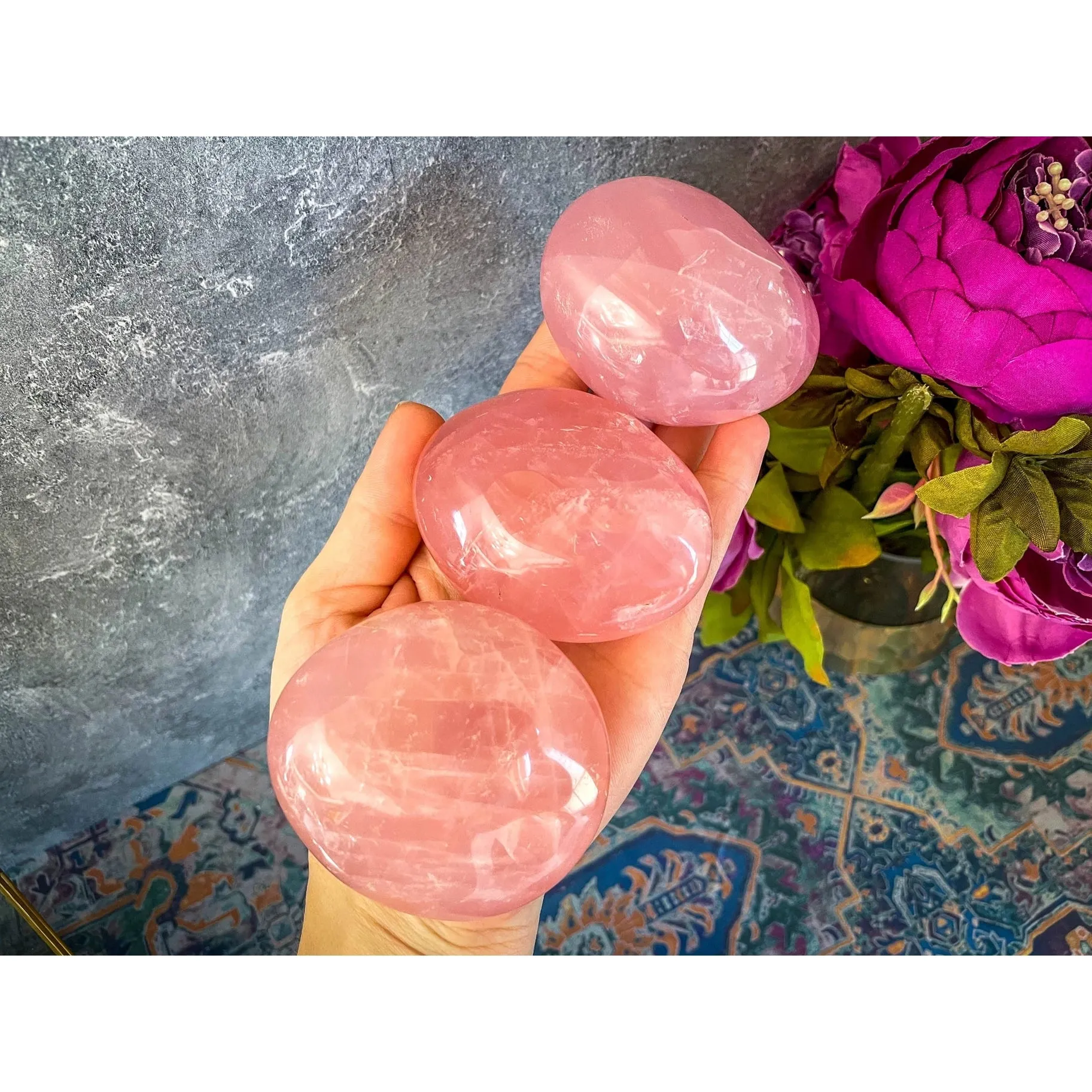 GEMMY Rose Quartz palm stone