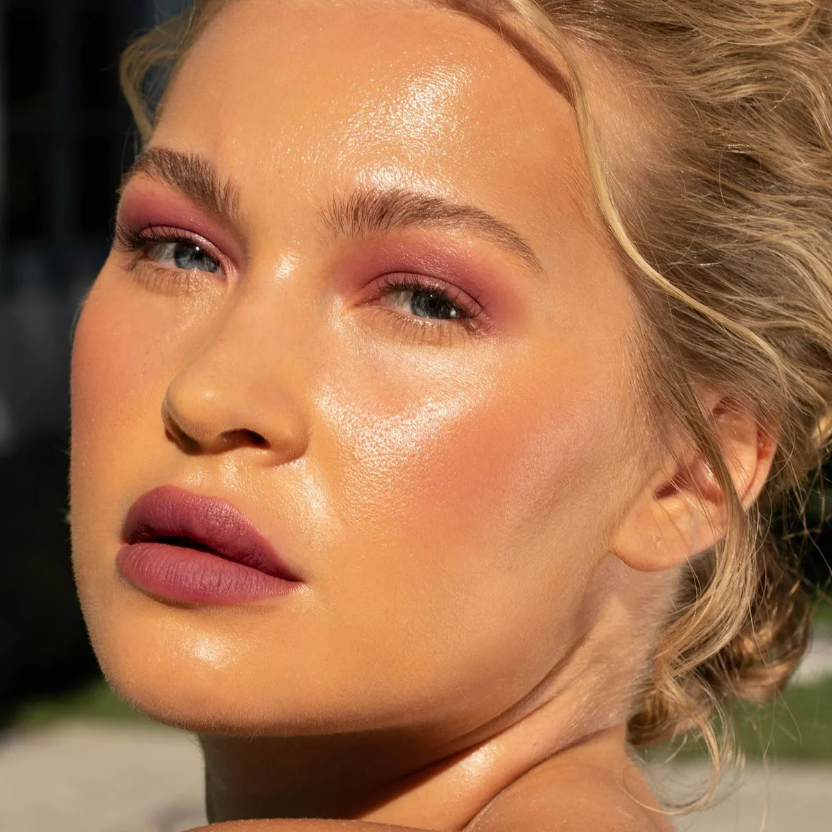 HOT FLUFF - 07 Danish JASON WU BEAUTY
